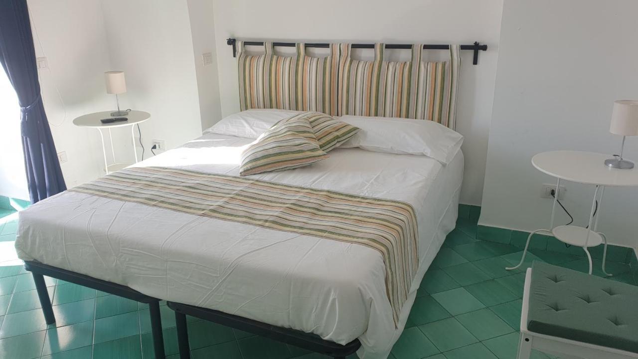 فيلا Casa Gabriella - Amalfi Coast - Free Parking - Full Sea View Vietri المظهر الخارجي الصورة