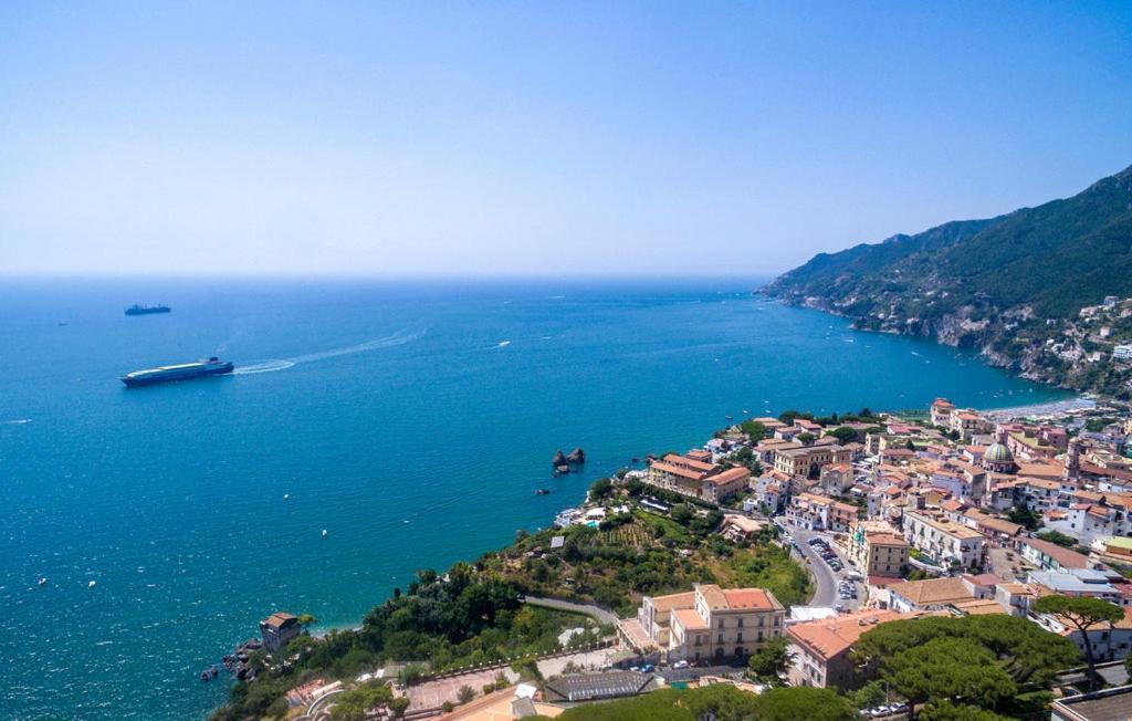 فيلا Casa Gabriella - Amalfi Coast - Free Parking - Full Sea View Vietri المظهر الخارجي الصورة