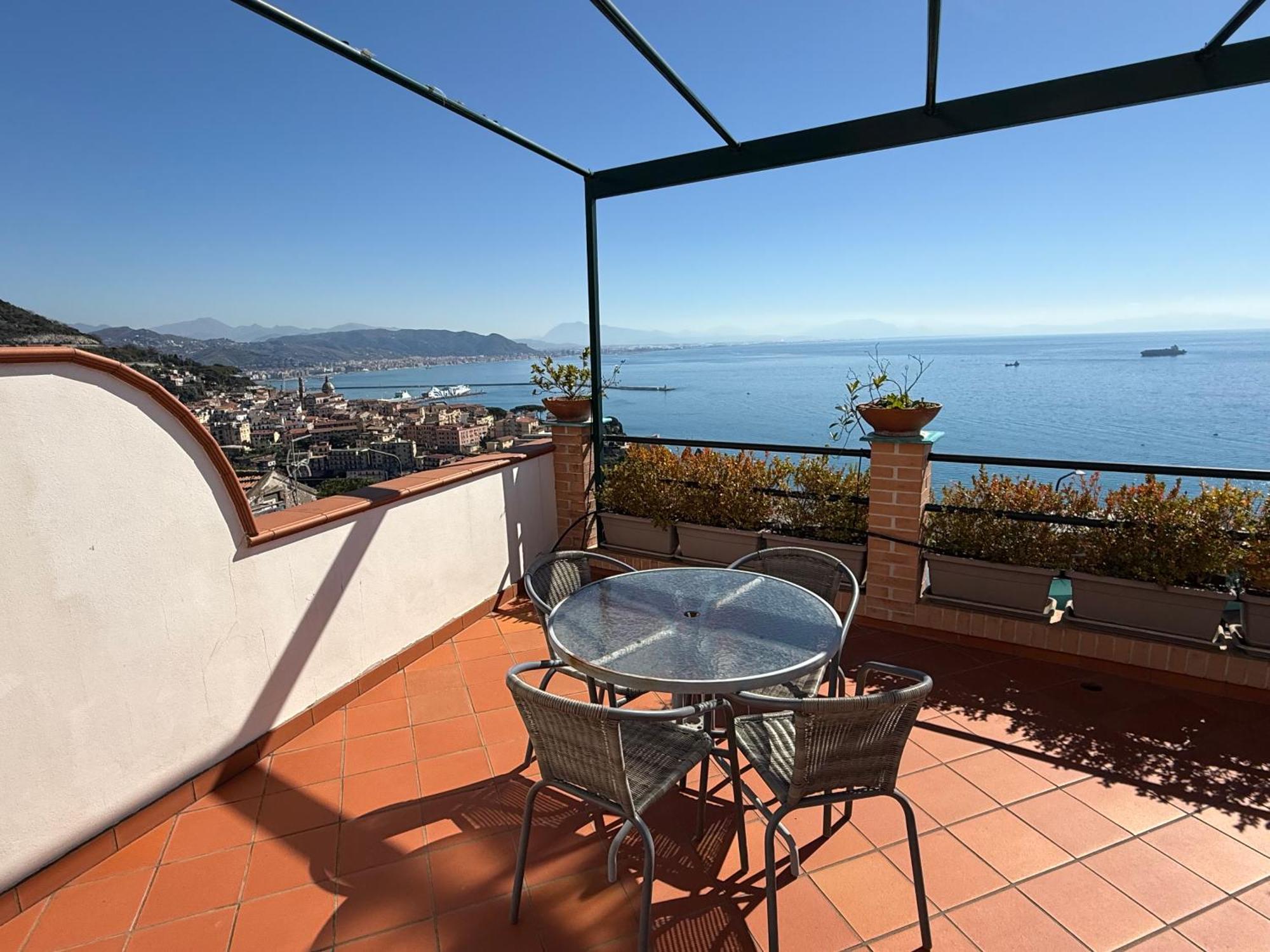 فيلا Casa Gabriella - Amalfi Coast - Free Parking - Full Sea View Vietri المظهر الخارجي الصورة