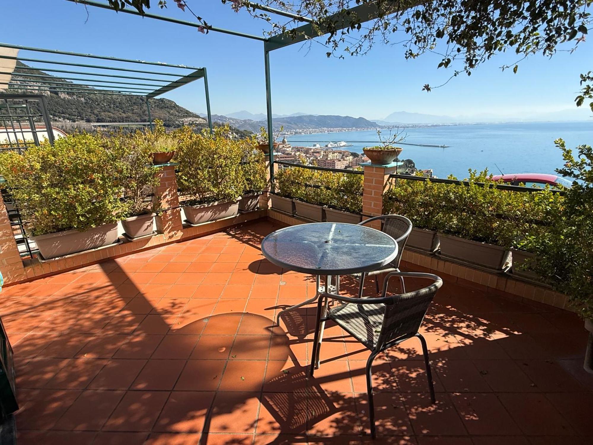 فيلا Casa Gabriella - Amalfi Coast - Free Parking - Full Sea View Vietri المظهر الخارجي الصورة